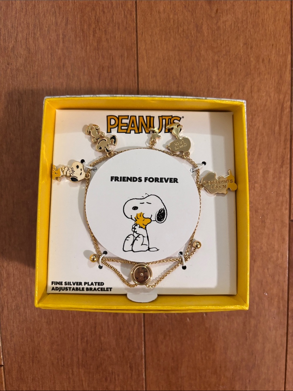NWT Peanuts Friends Forever Charm Bracelet Snoopy